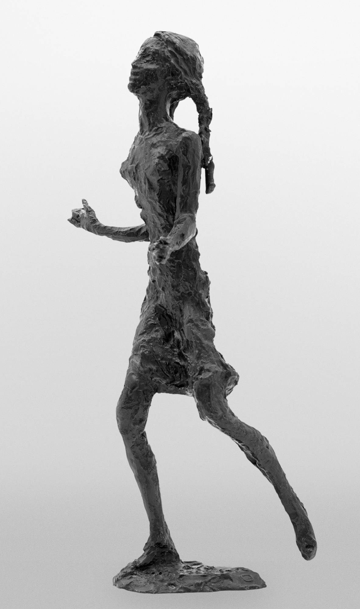 N°225. Fillette courant, avant 1969. Sculpture de 48 cm. Tirage sur 6. Patine : Noire. Fondeur : Valsuani.